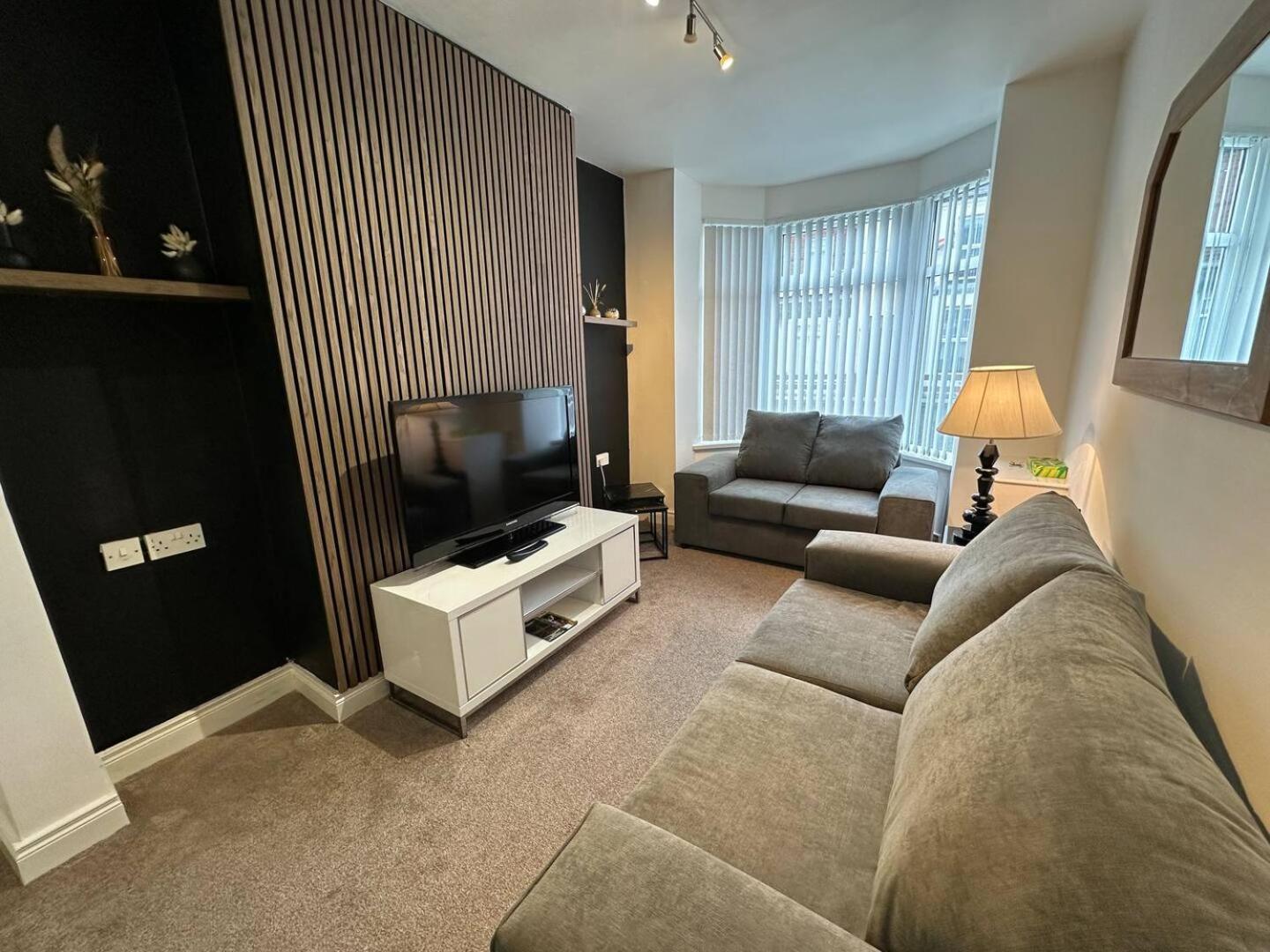 2Br Stylish Ormeau Road House Villa Belfast Bagian luar foto